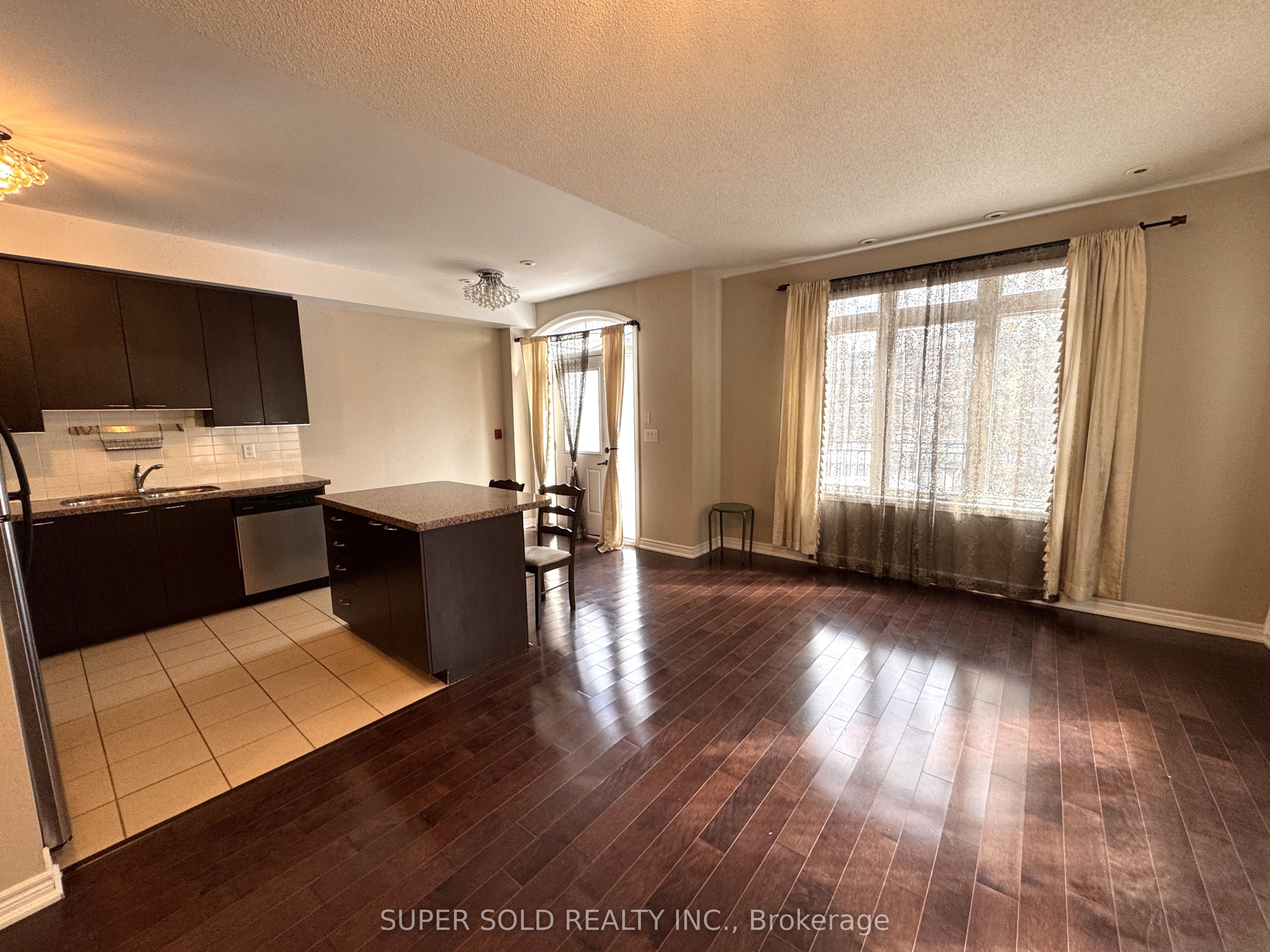Additional image 4 of 128-383 Prince Of Wales Drive, Mississauga, ON, L5B 0C7