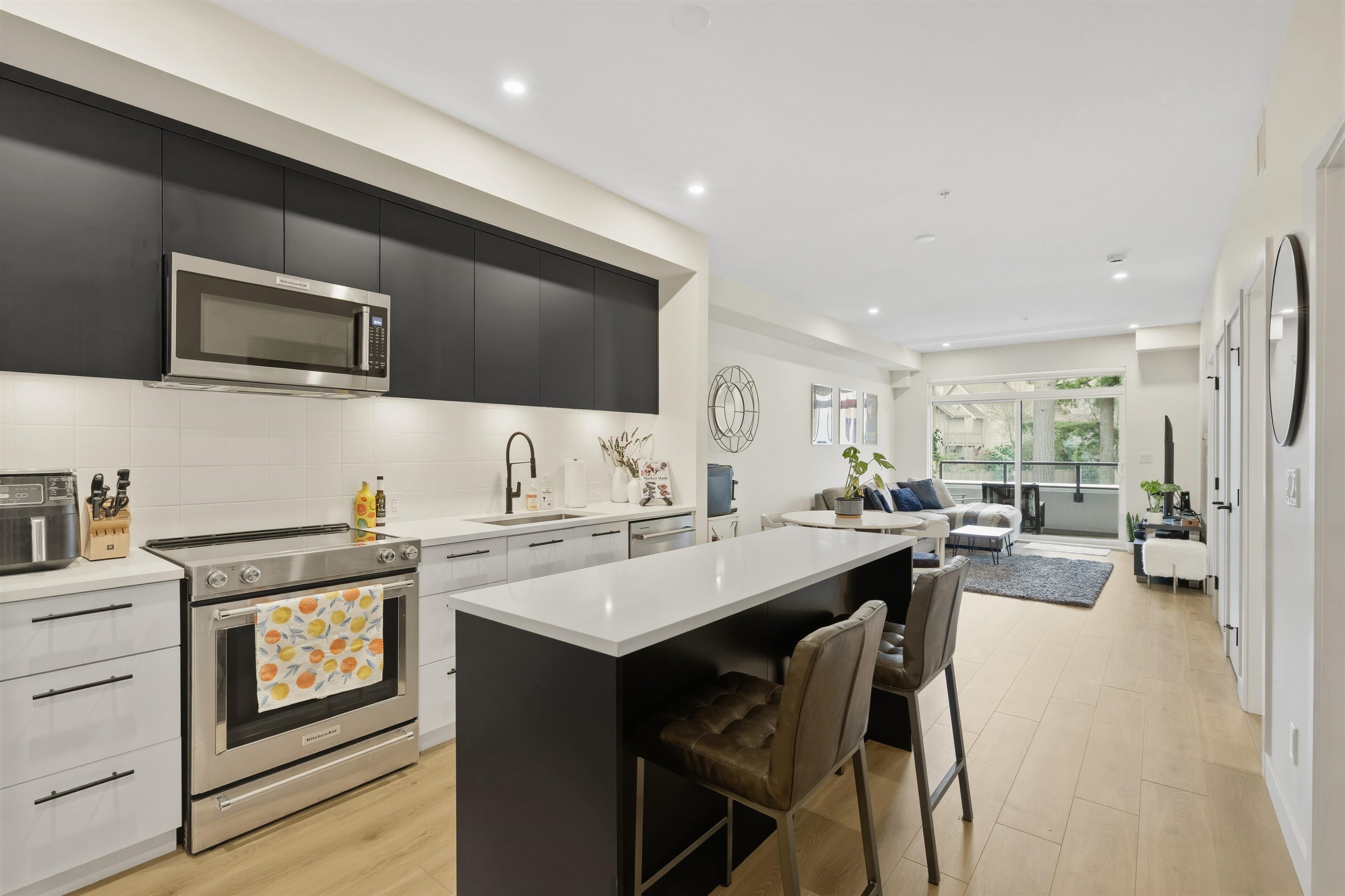 Additional image 4 of 227-2635 King George Boulevard, Surrey, BC, V4P 0H7