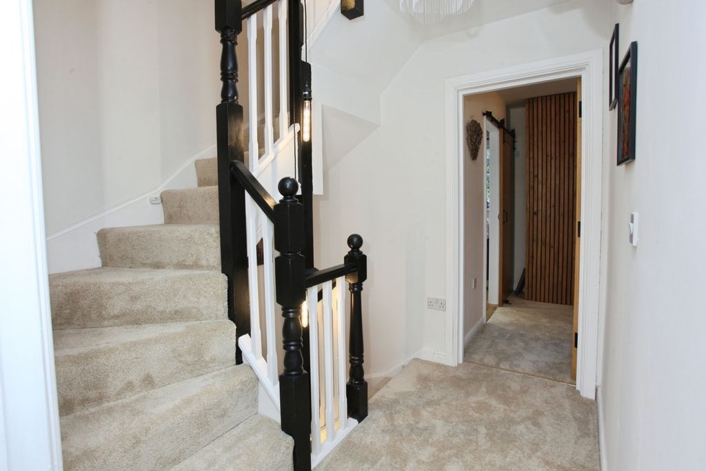 Additional image 15 of 3 bed town house for saleLakeside Close, Ebbw Vale NP23