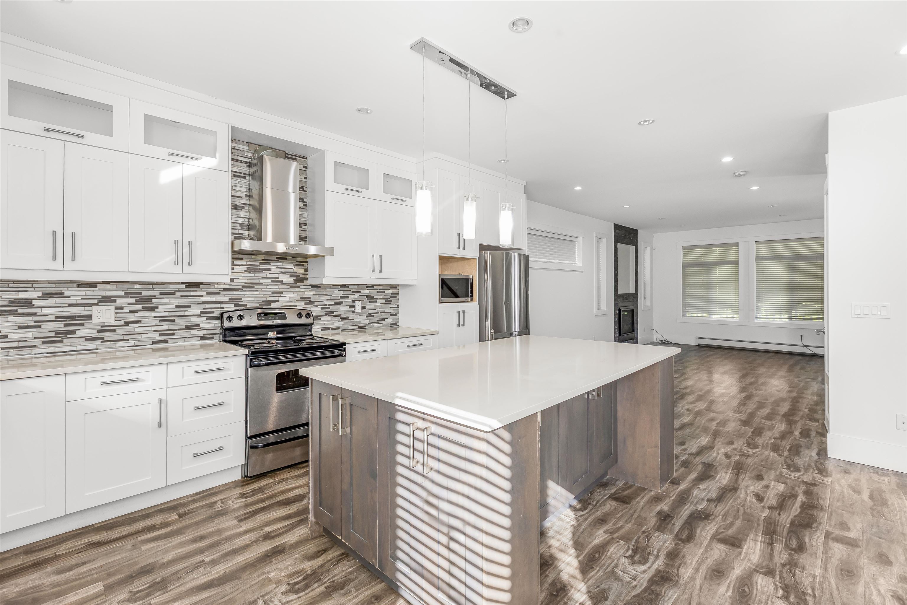Additional image 2 of 6015 138a Street, Surrey, BC, V3X 1E7