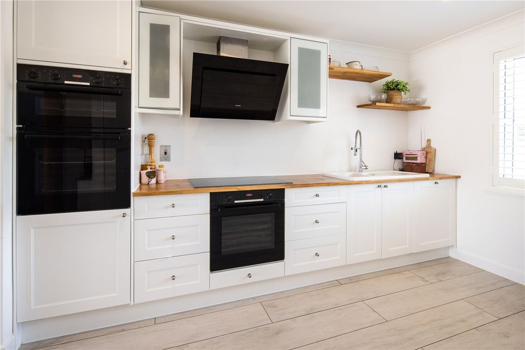 Additional image 3 of 5 bed bungalow for saleElizabeth Avenue, La Route Orange, St. Brelade, Jersey JE3