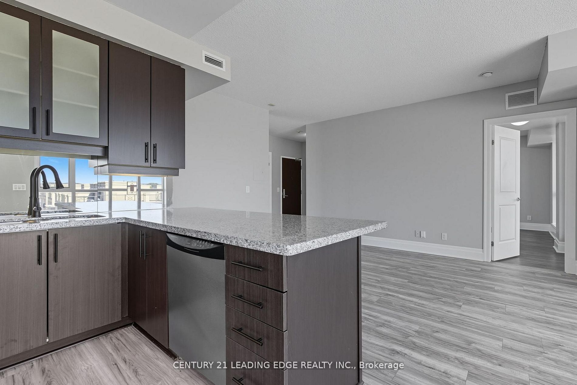 Additional image 5 of 505-21 Upper Duke Crescent, Markham, ON, L6G 0B7