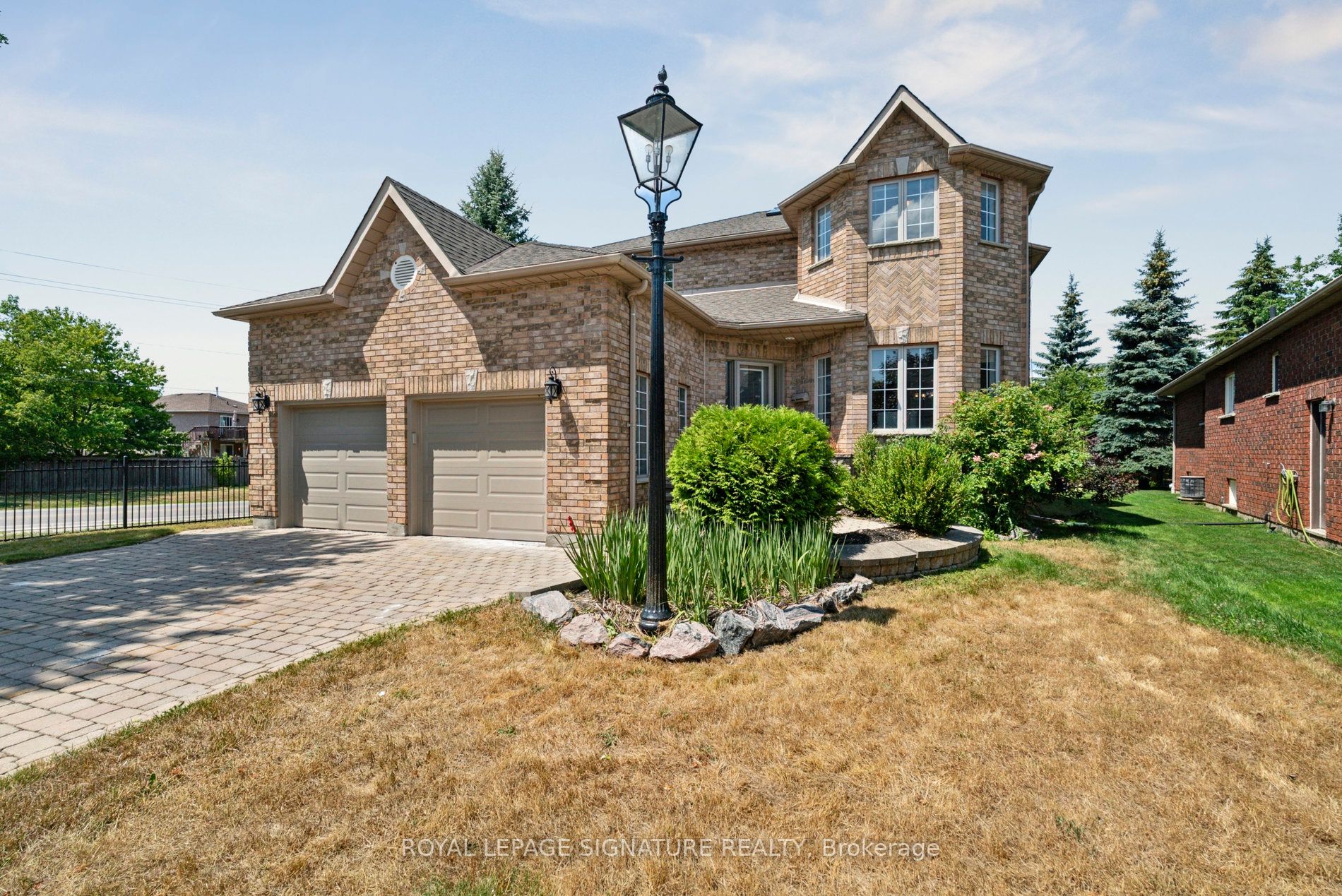 12 Mccullough Court, Barrie, ON, L4N 8M3