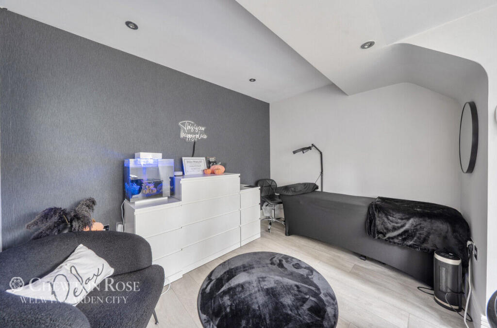 Additional image 22 of Sevenacres, Welwyn