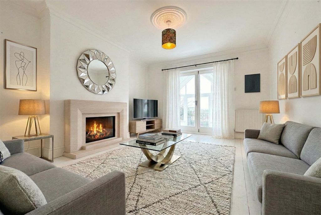 Additional image 3 of 5 bed detached house for saleSt. Michaels Terrace, Lincoln LN1