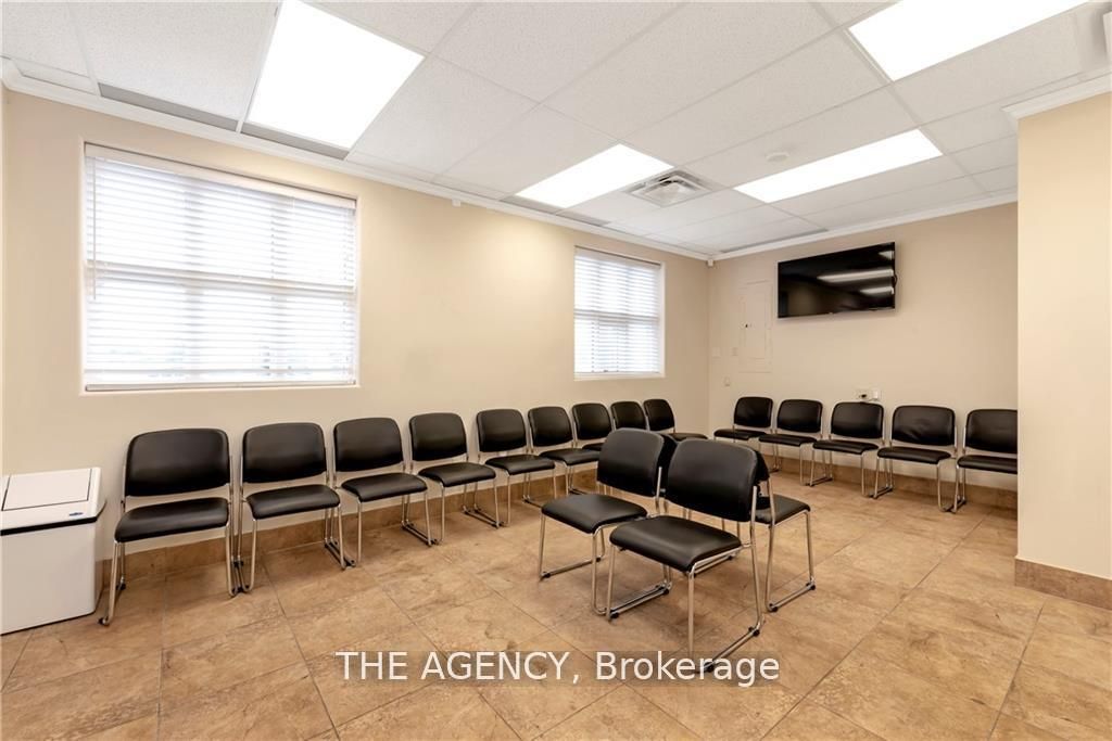 Additional image 5 of 574 Upper James Street, Hamilton, ON, L9C 2Y6