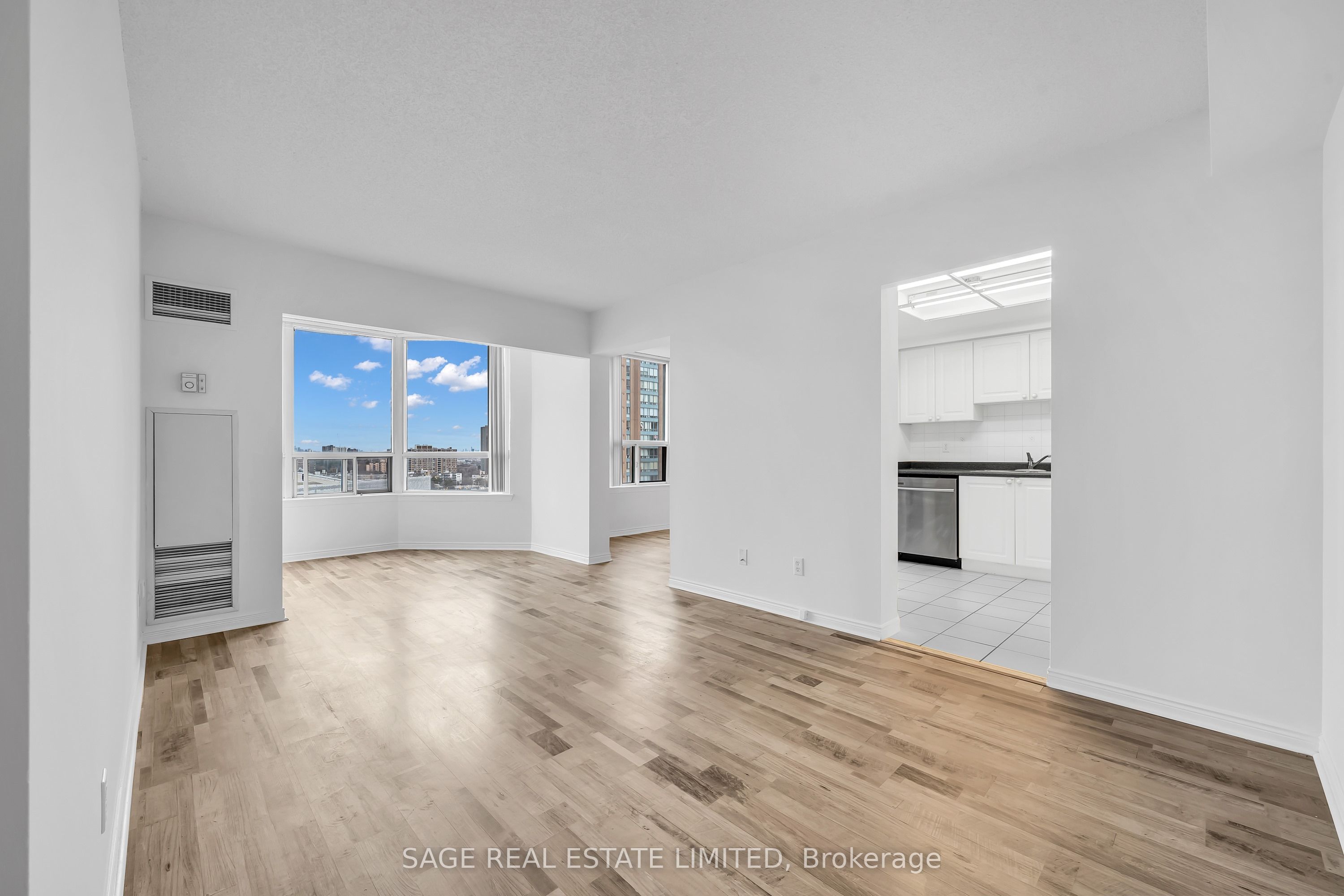 Additional image 2 of 1016-135 Hillcrest Avenue, Mississauga, ON, L5B 4B1