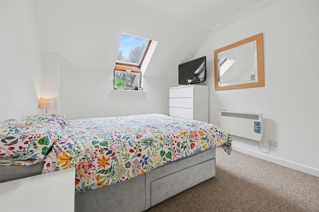 Additional image 6 of 2 bed flat for sale21 Lawn Road, Portswood SO17