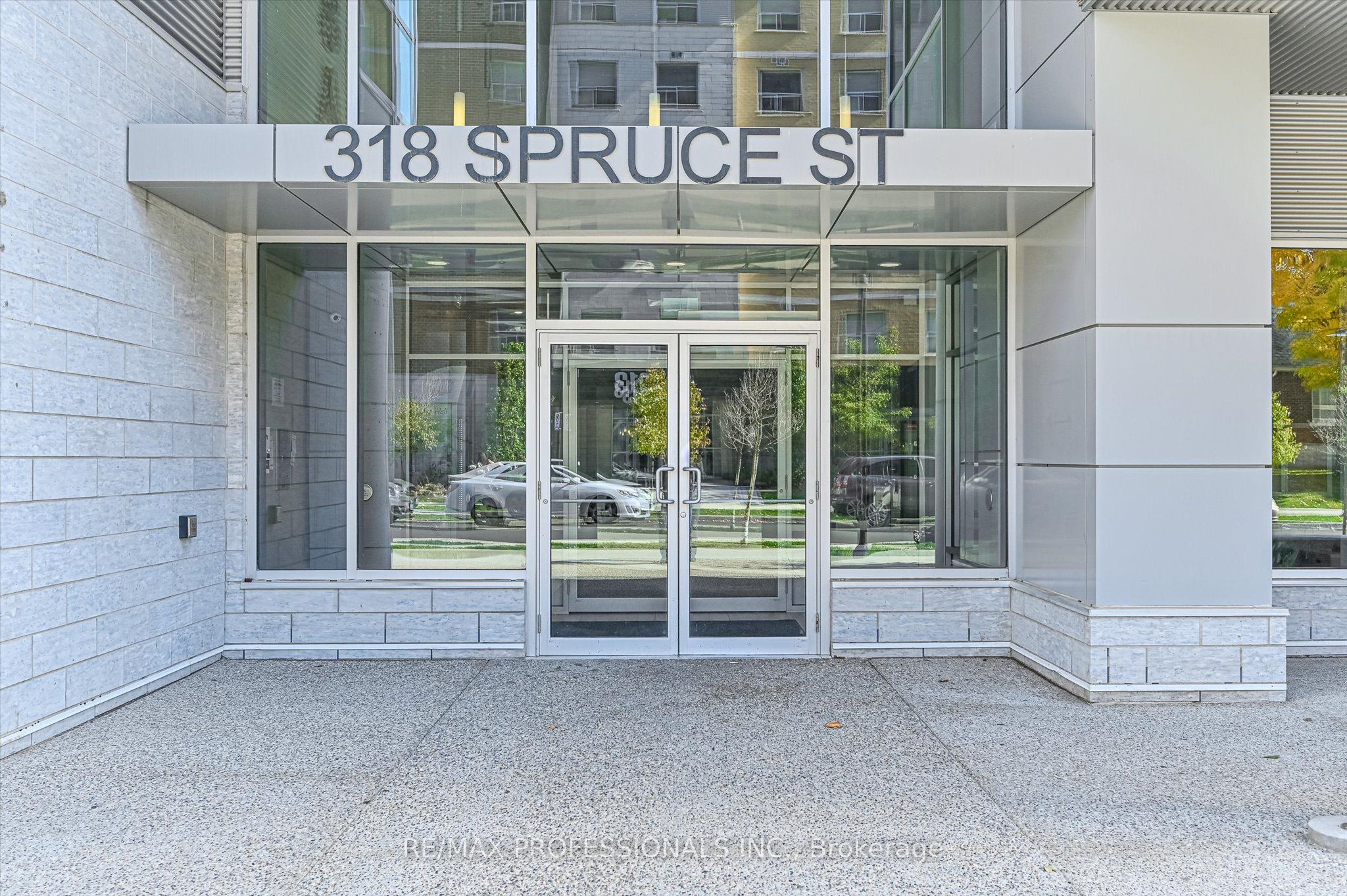Additional image 2 of 2103-318 Spruce Street, Waterloo, ON, N2L 0E9