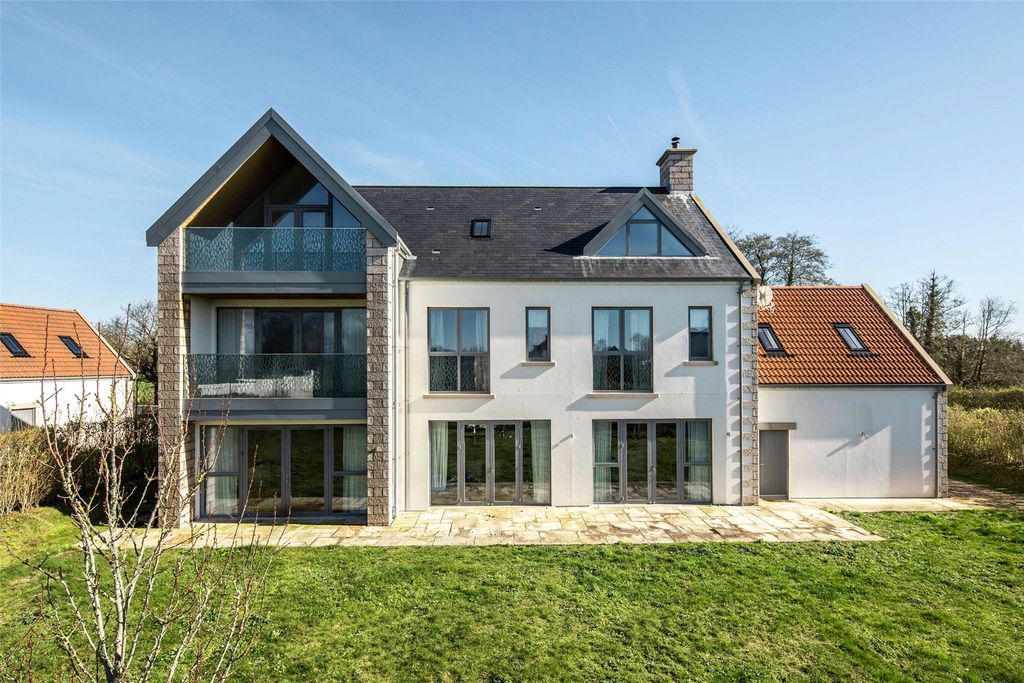 Additional image 2 of 6 bed detached house for saleLe Petite Route De Campagne, St Peter, Jersey JE3