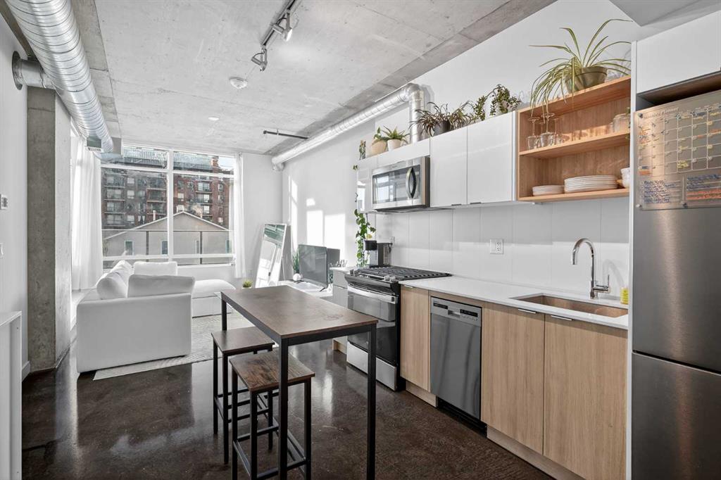 203-1319 14 Avenue SW, Calgary, AB, T3C 0W3