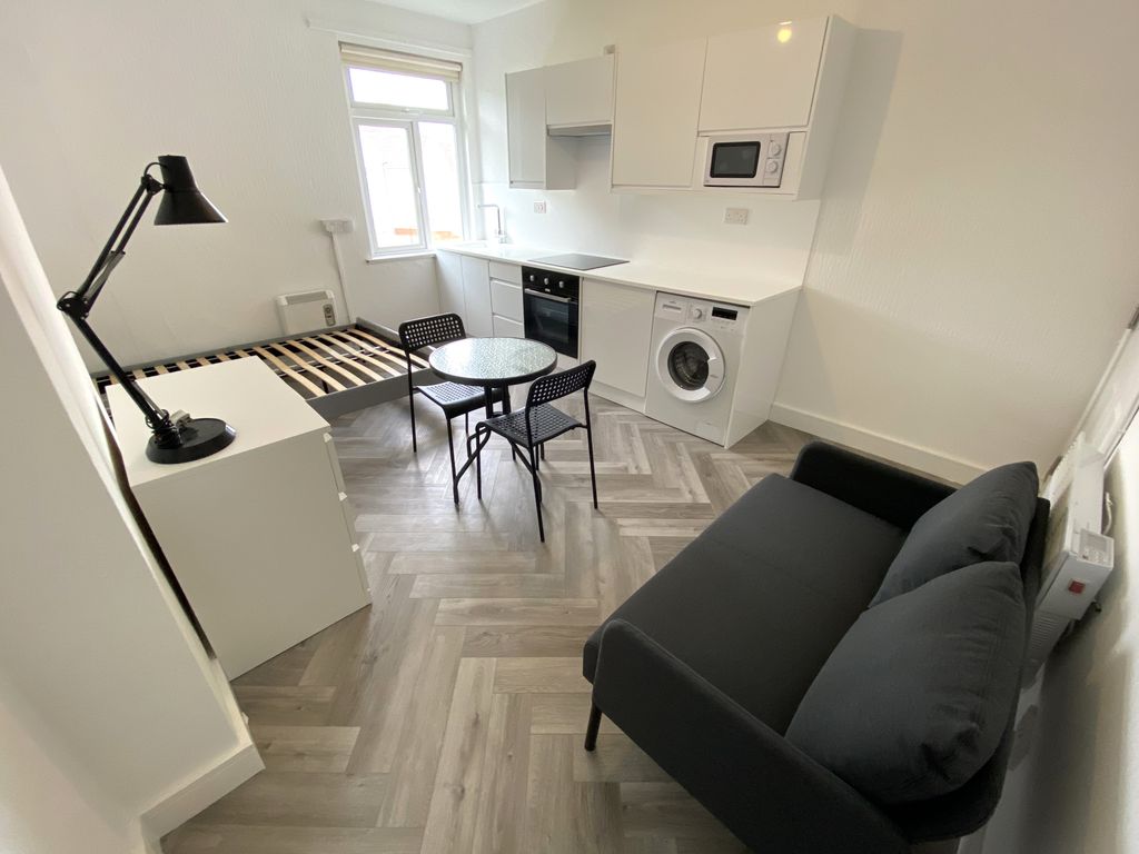 Additional image 18 of 5 bed terraced house for saleTaff Embankment, Cardiff CF11