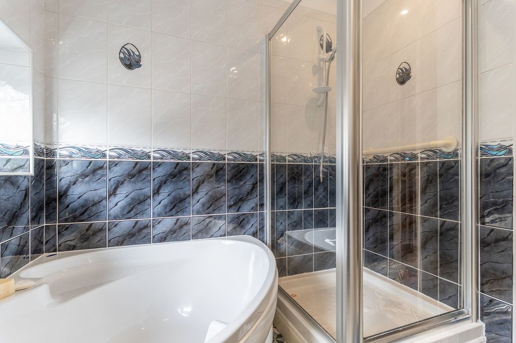 Additional image 10 of 3 bed detached house for saleEveswell Park Road, Newport NP19