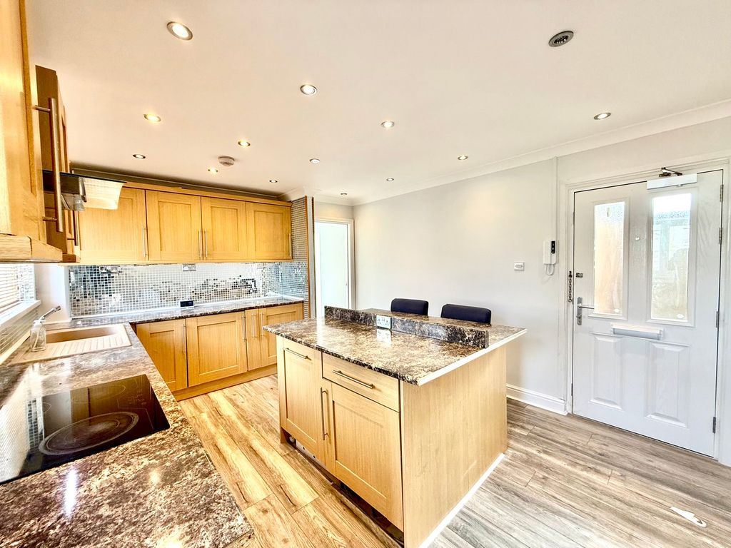 Additional image 3 of 2 bed flat for saleJoyce Close, Newport NP20
