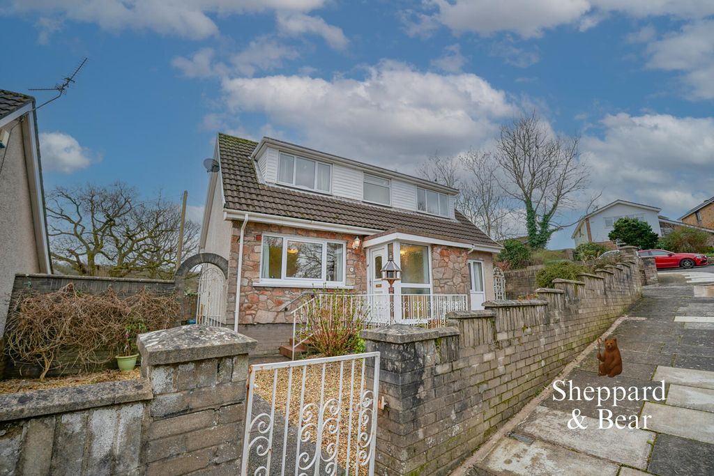 3 bed detached bungalow for saleSunnycroft Rise, Dinas Powys CF64