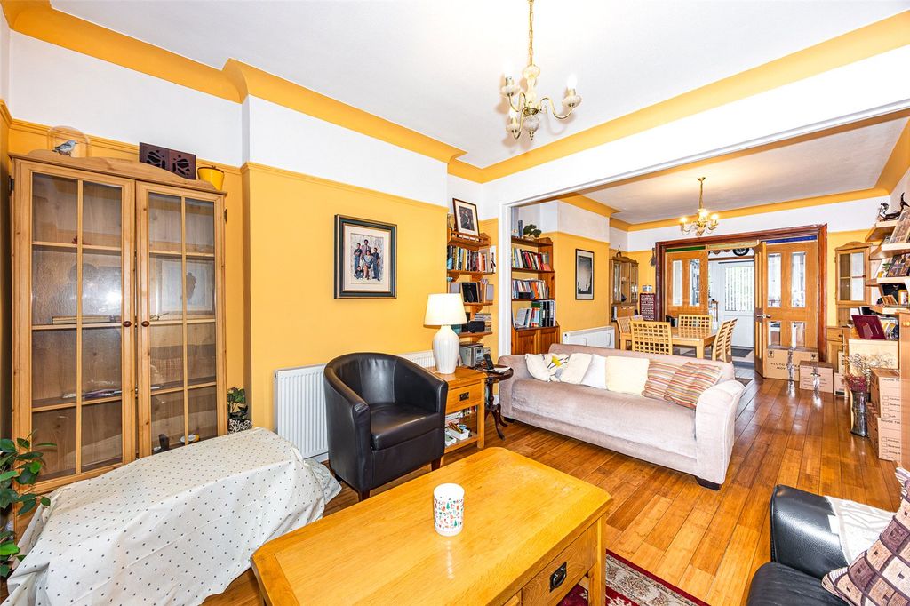Additional image 17 of 3 bed semi-detached house for saleColin Close, Colindale NW9