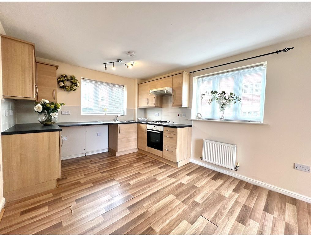 2 bed flat for saleRiverside Location, Ground Floor 2 Bed Apartment, 180 Argosy Way, Newport NP19 photo 2