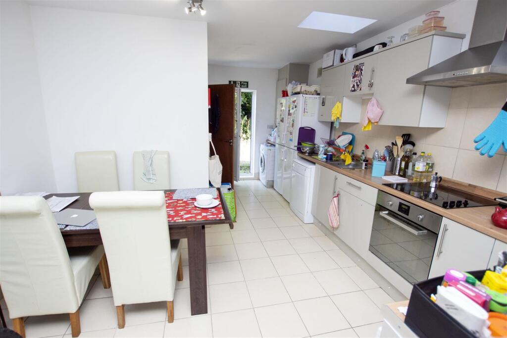 Heeley Road, Birmingham, West Midlands, B29 photo 3