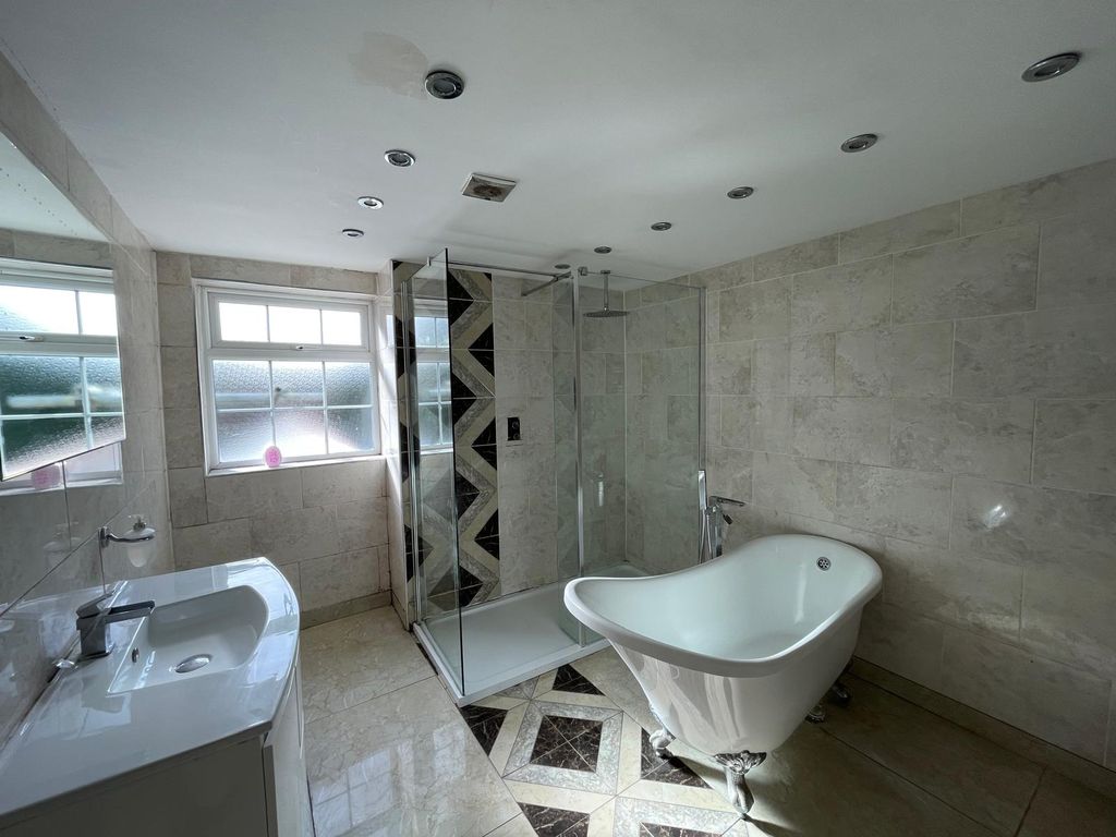 Additional image 6 of 4 bed terraced house for sale225, Lansdowne Road, Cardiff, South Wales CF5