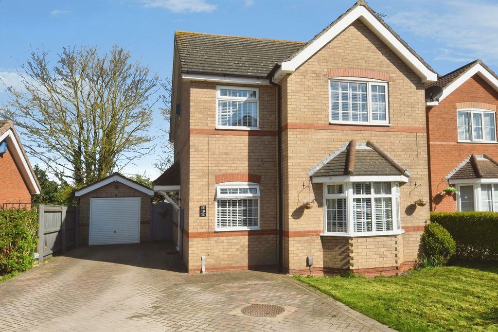 4 bed detached house for saleHolly Close, Stallingborough, Grimsby DN41