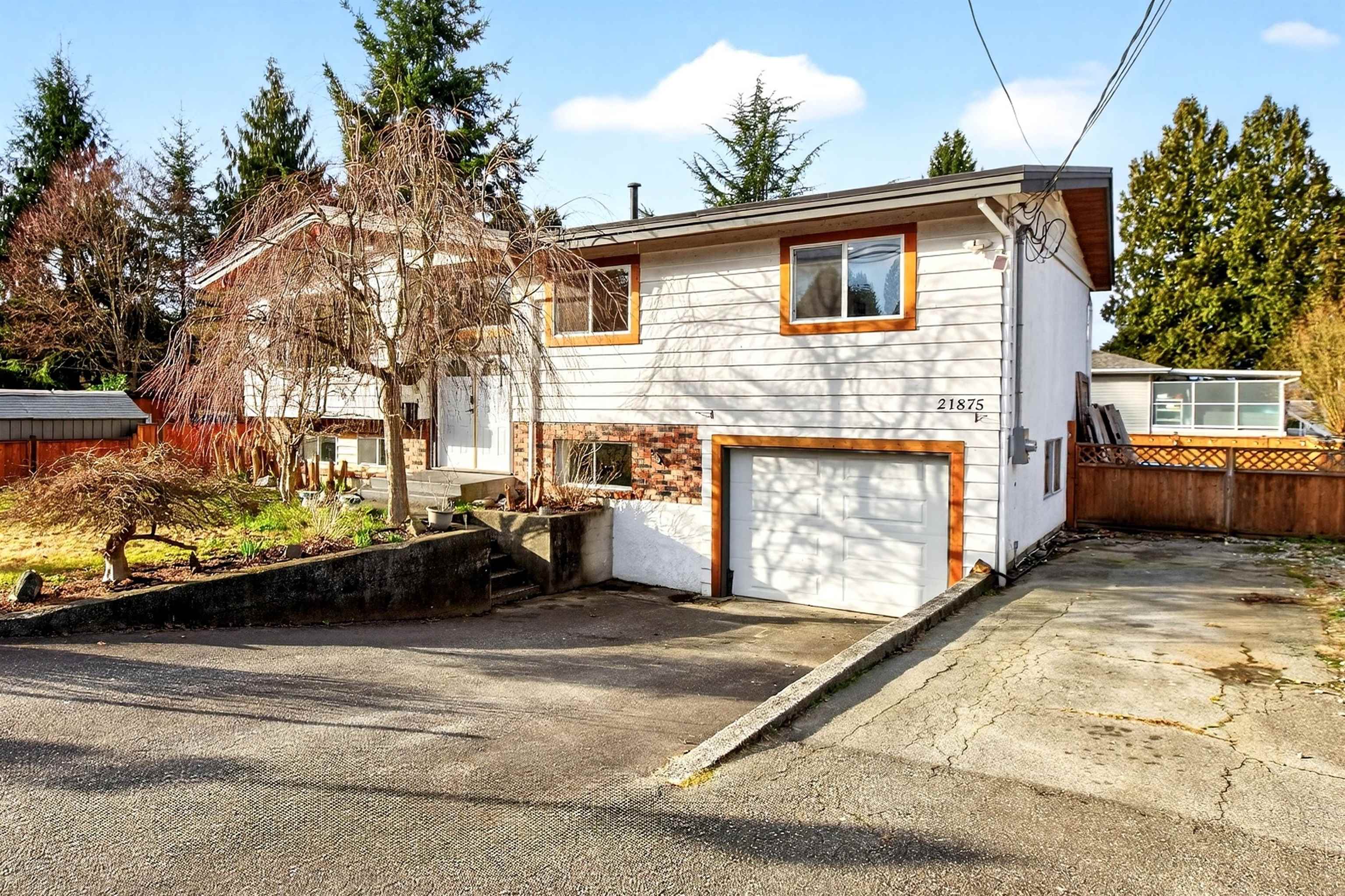 21875 124 Avenue, Maple Ridge, BC, V2X 4J1