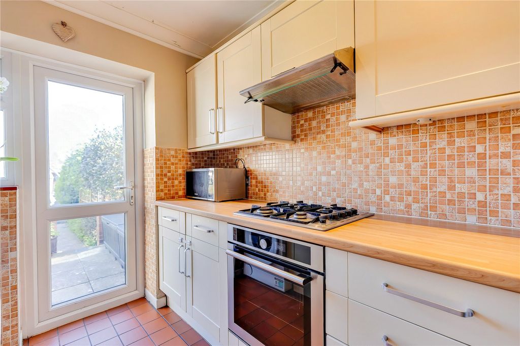 Additional image 9 of 3 bed terraced house for saleSummerfield Avenue, Heath, Cardiff CF14