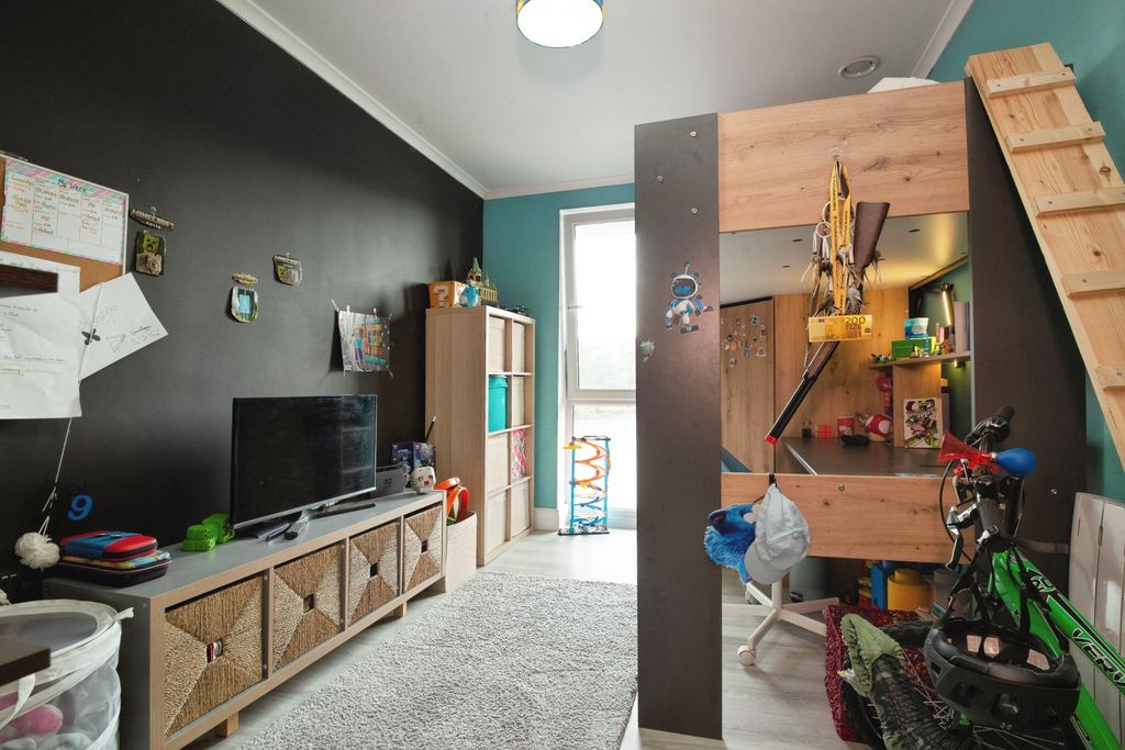 Additional image 13 of 2 bed flat for saleSchooner Drive, Cardiff CF10