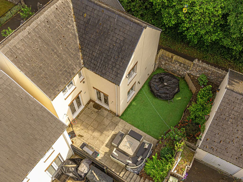 4 bed detached house for saleRoundbush Crescent, Caerwent NP26 photo 3