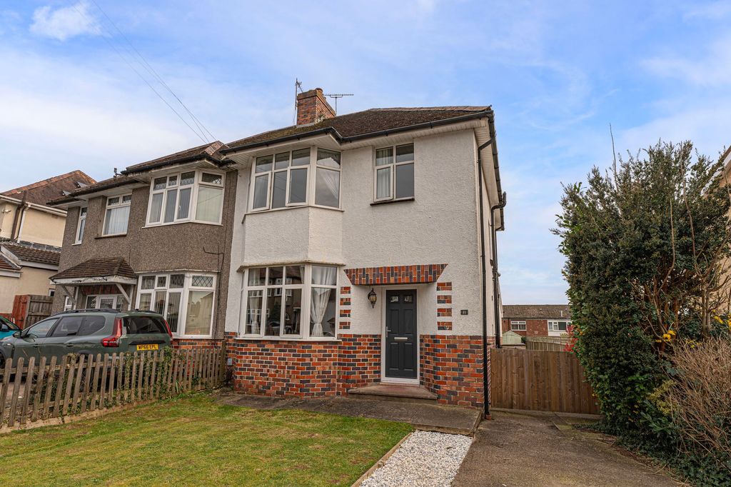 3 bed semi-detached house for saleBurnfort Road, Newport NP20