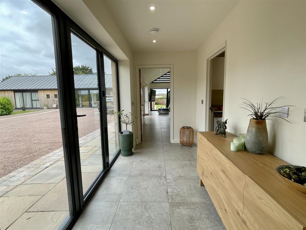 Additional image 2 of 3 bed detached bungalow for saleStarling Close, Rogiet, Caldicot NP26