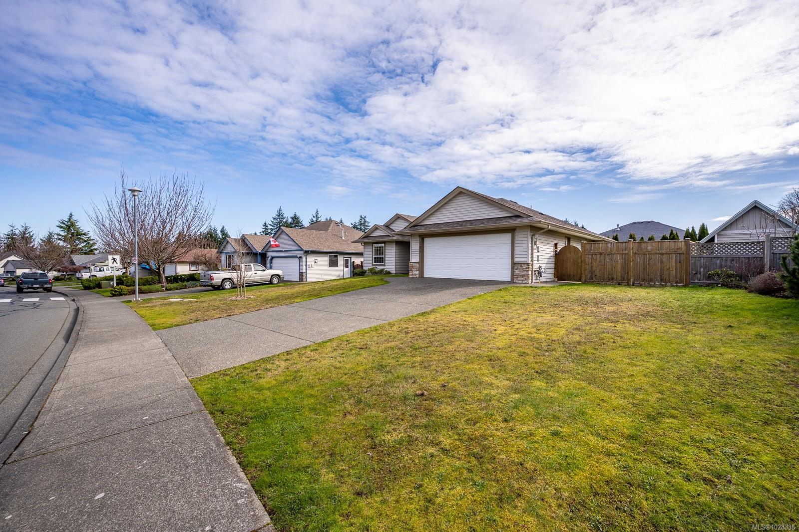 1295 Noel Avenue, Comox, BC, V9M 4A3 photo 4