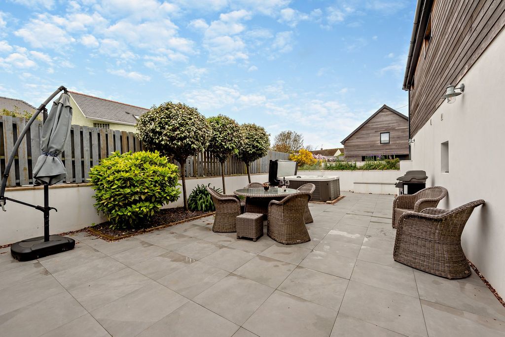 Additional image 28 of 8 bed detached house for saleHeywood Lane, Tenby SA70