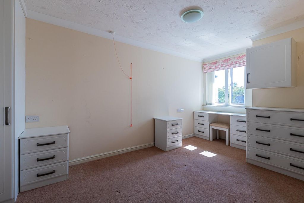 Additional image 5 of 1 bed flat for saleFidlas Road, Cardiff CF14