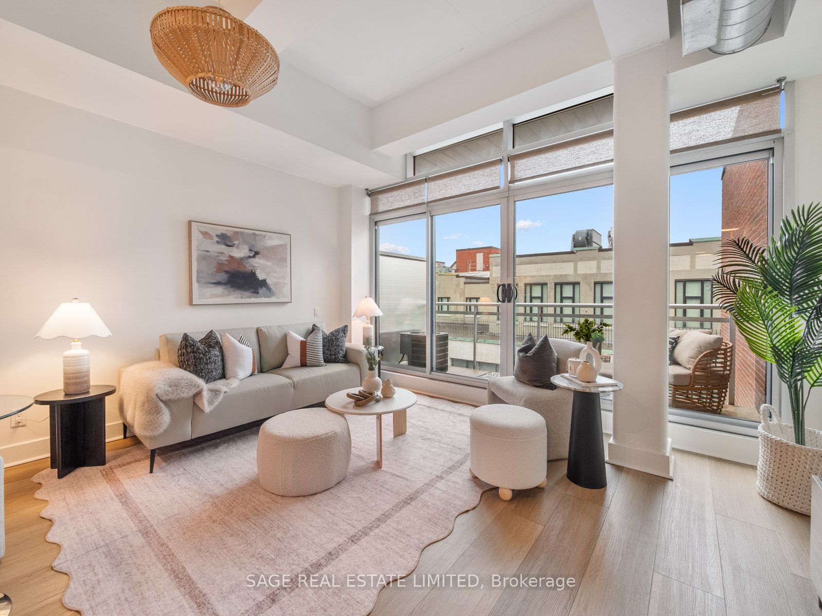 811-233 Carlaw Avenue, Toronto, ON, M4M 3N6