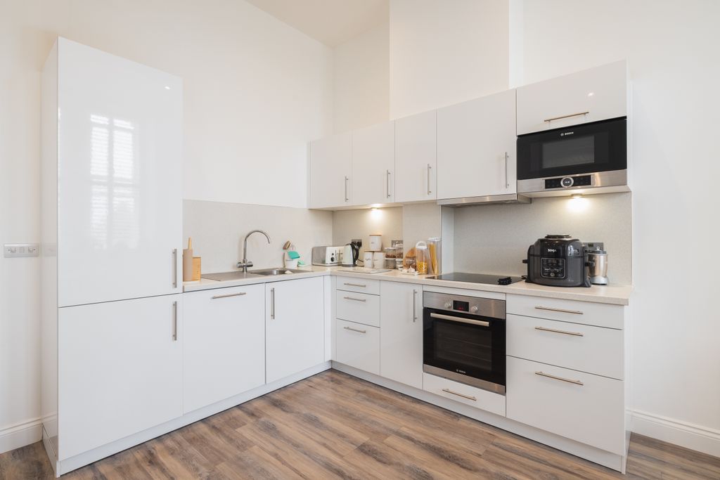 Additional image 16 of 3 bed flat for saleLa Pouquelaye, St. Helier, Jersey JE2