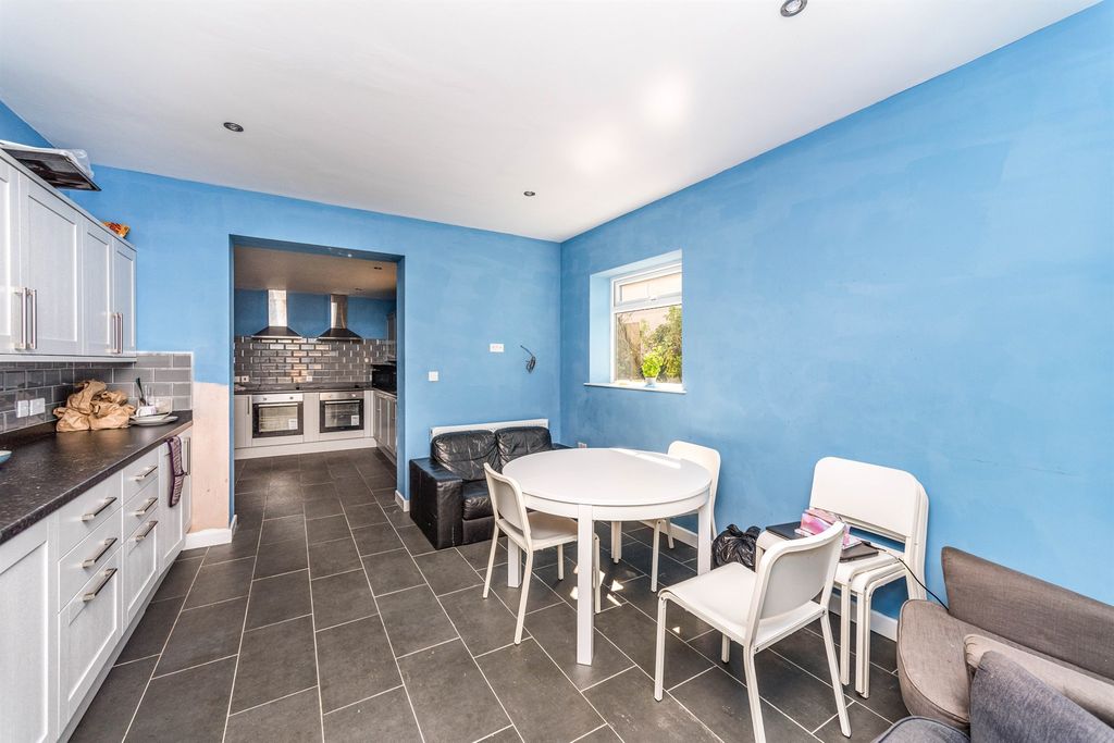 Additional image 6 of 8 bed terraced house for saleClare Street, Cardiff CF11