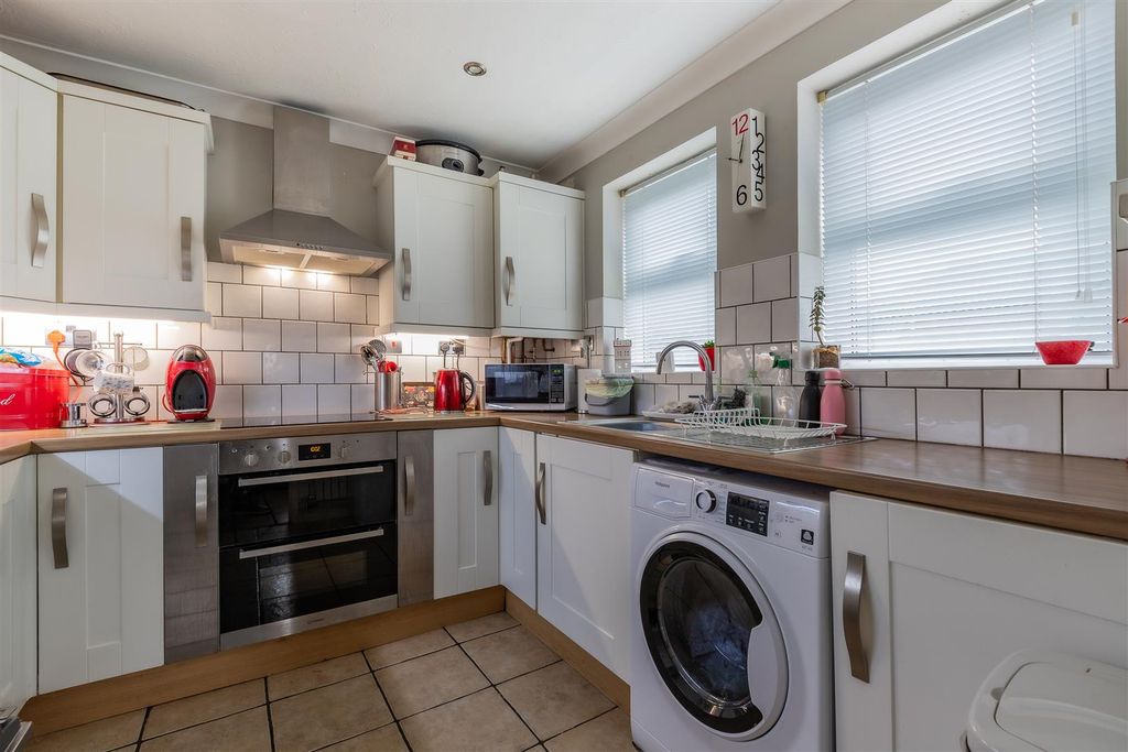 Additional image 7 of 4 bed detached house for saleArundel Place, City Gardens, Cardiff CF11
