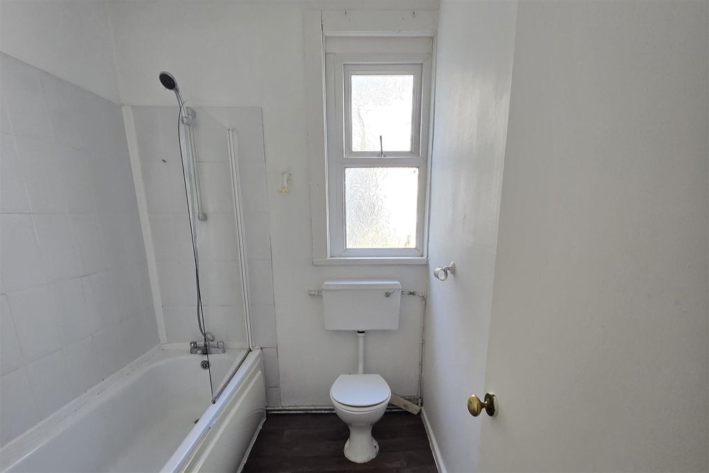 Additional image 5 of 6 bed property for saleClaude Road, Roath, Cardiff CF24