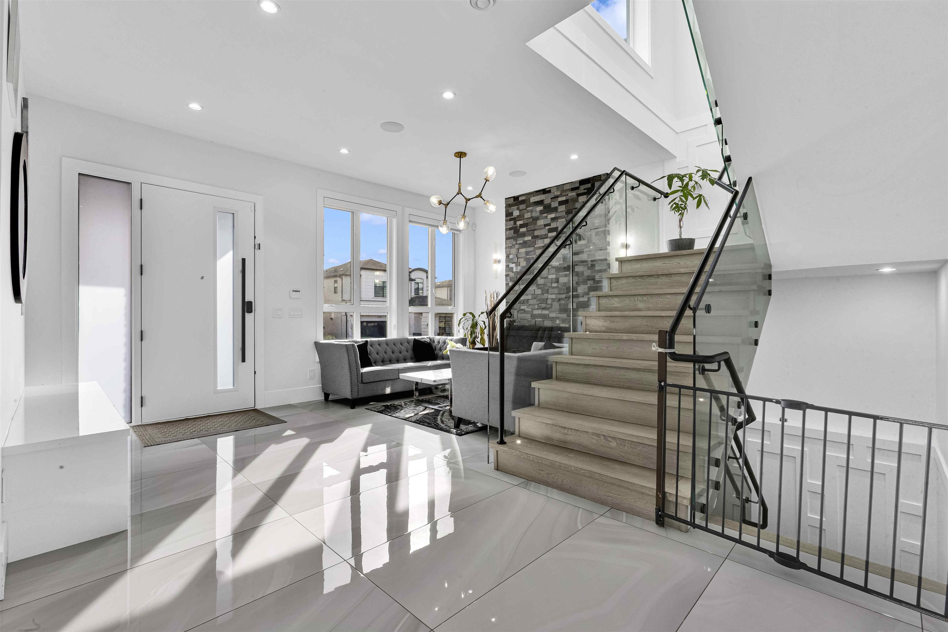 Additional image 5 of 16775 18b Avenue, Surrey, BC, V3Z 1A2