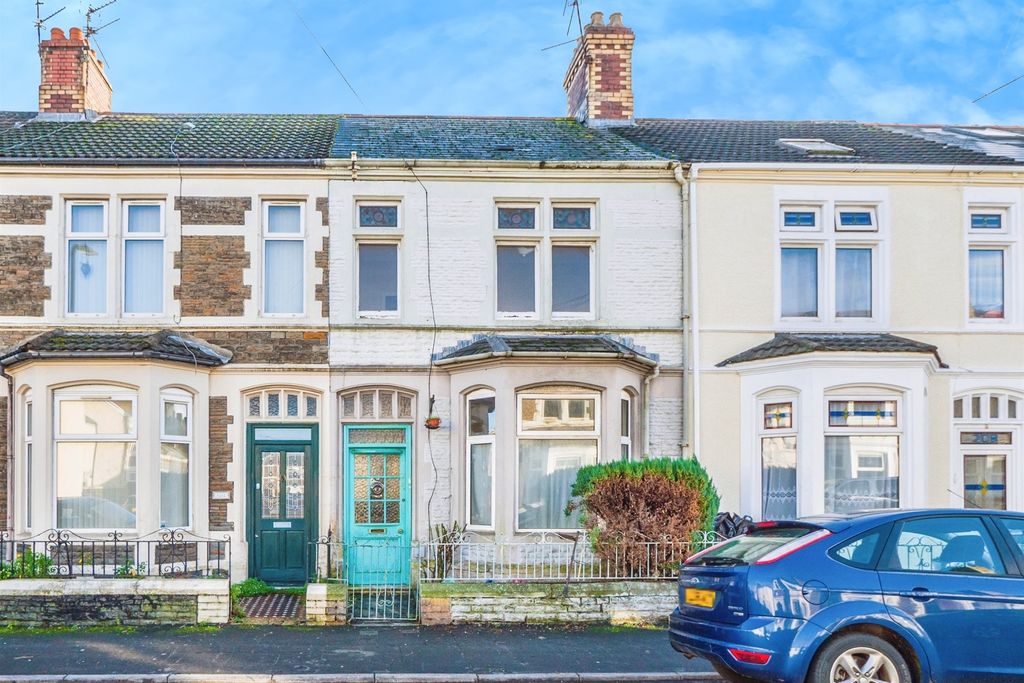 4 bed terraced house for saleCarlisle Street, Splott, Cardiff CF24