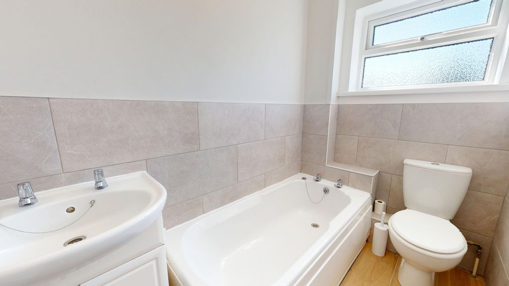 Additional image 6 of 2 bed penthouse for saleCarew Court, Whitchurch, Cardiff CF14