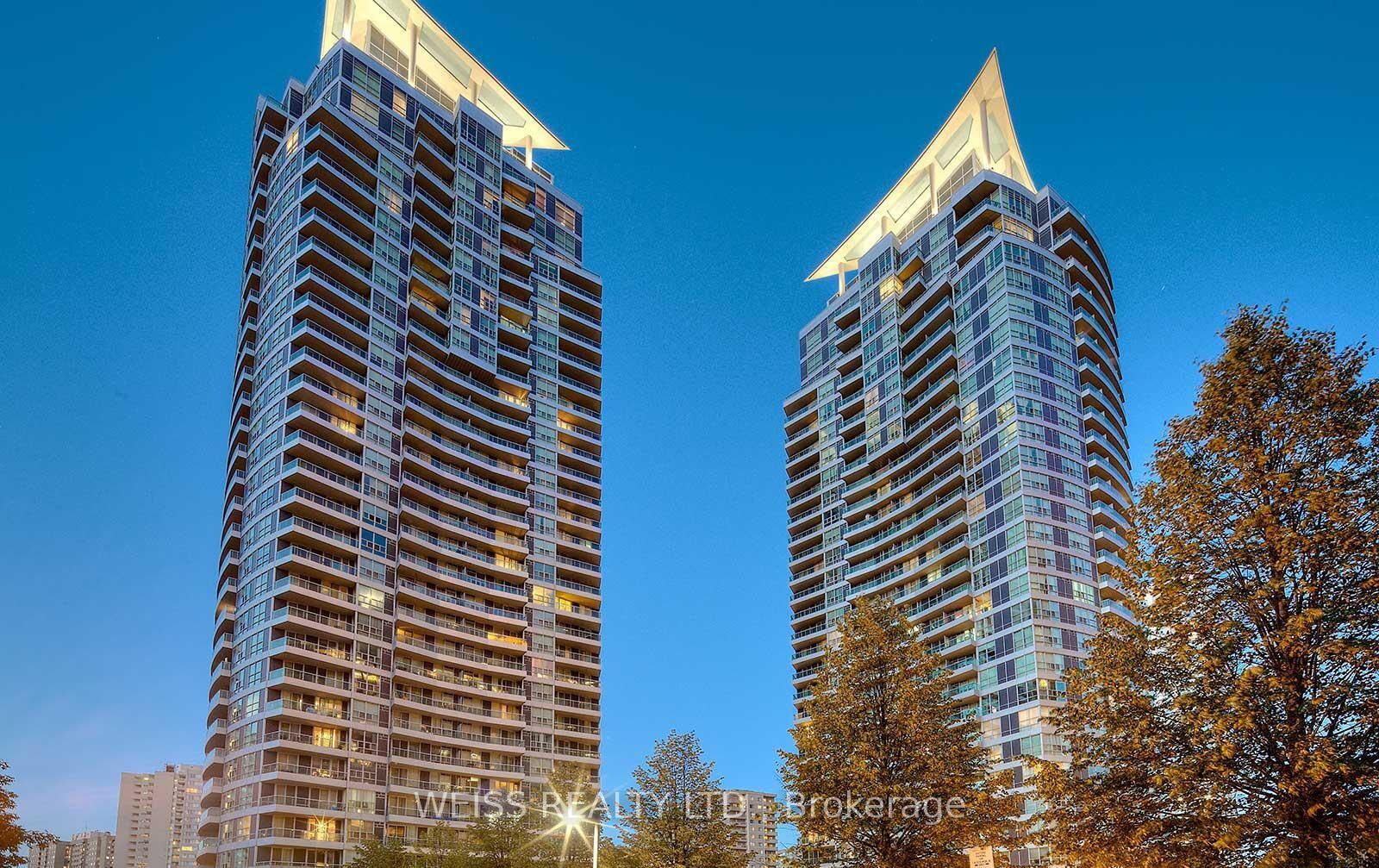 310-33 Elm Drive, Mississauga, ON, L5B 4M2