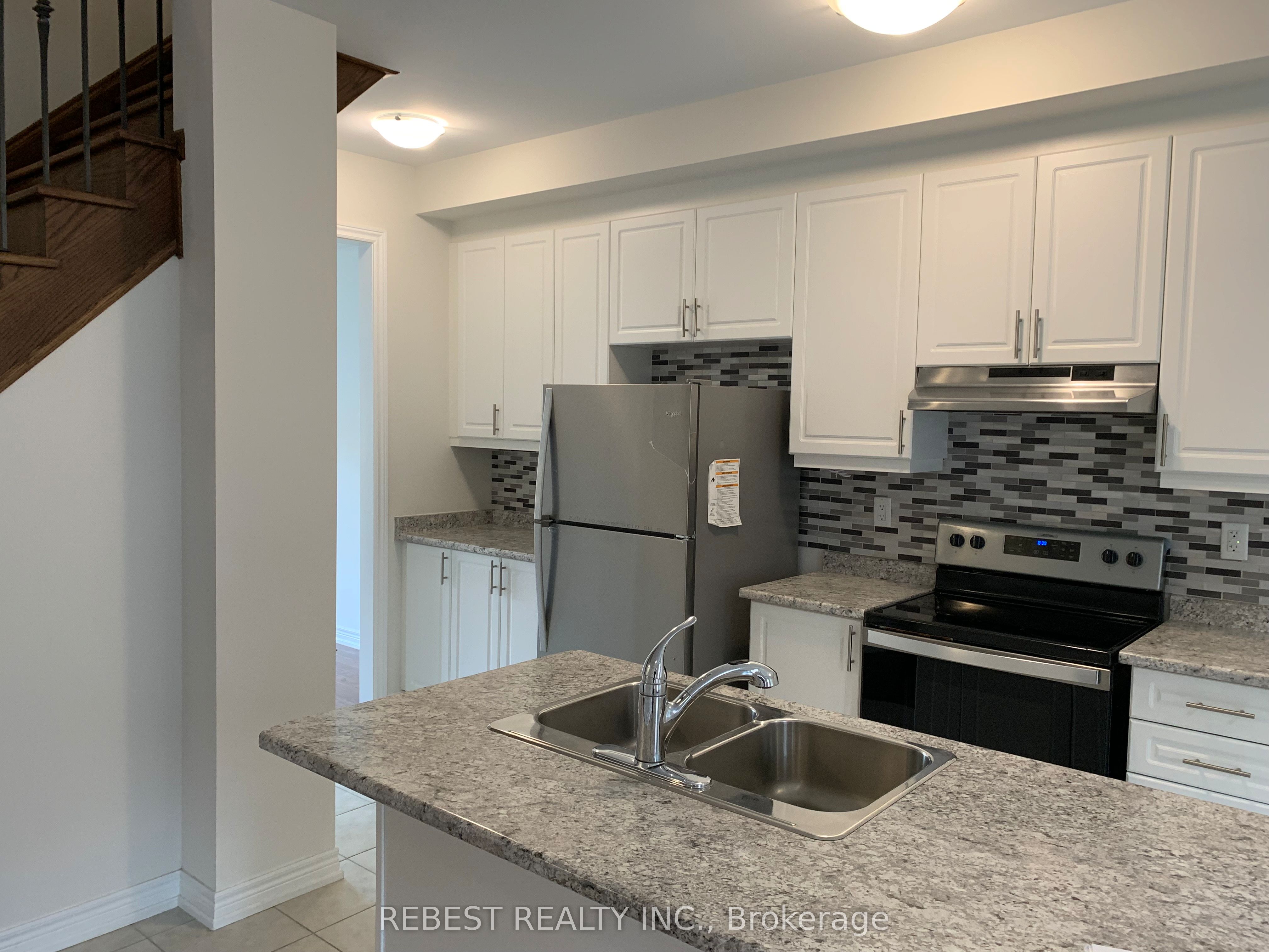Additional image 5 of 220 Coronation Road, Whitby, ON, L1P 0H7