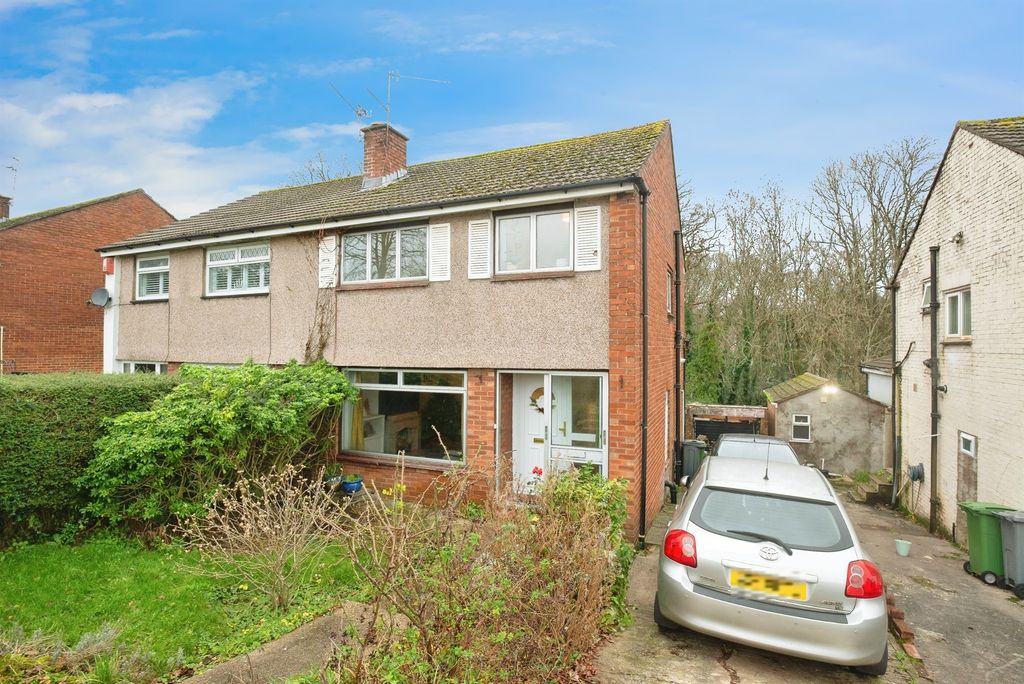 3 bed semi-detached house for saleLlanedeyrn Road, Penylan, Cardiff CF23