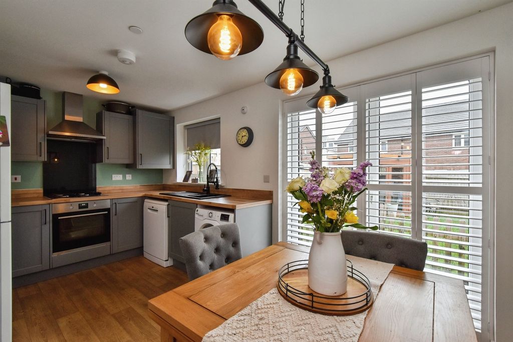 Additional image 3 of 3 bed semi-detached house for saleCarn Y Cefn, Ebbw Vale NP23