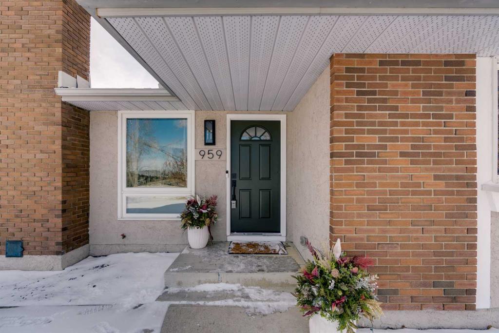 Additional image 3 of 959 Parkwood Way SE, Calgary, AB, T2J3V4