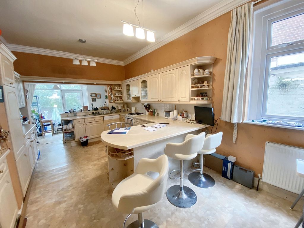 Additional image 6 of 7 bed semi-detached house for saleHolywell Avenue, Monkseaton, Whitley Bay NE26