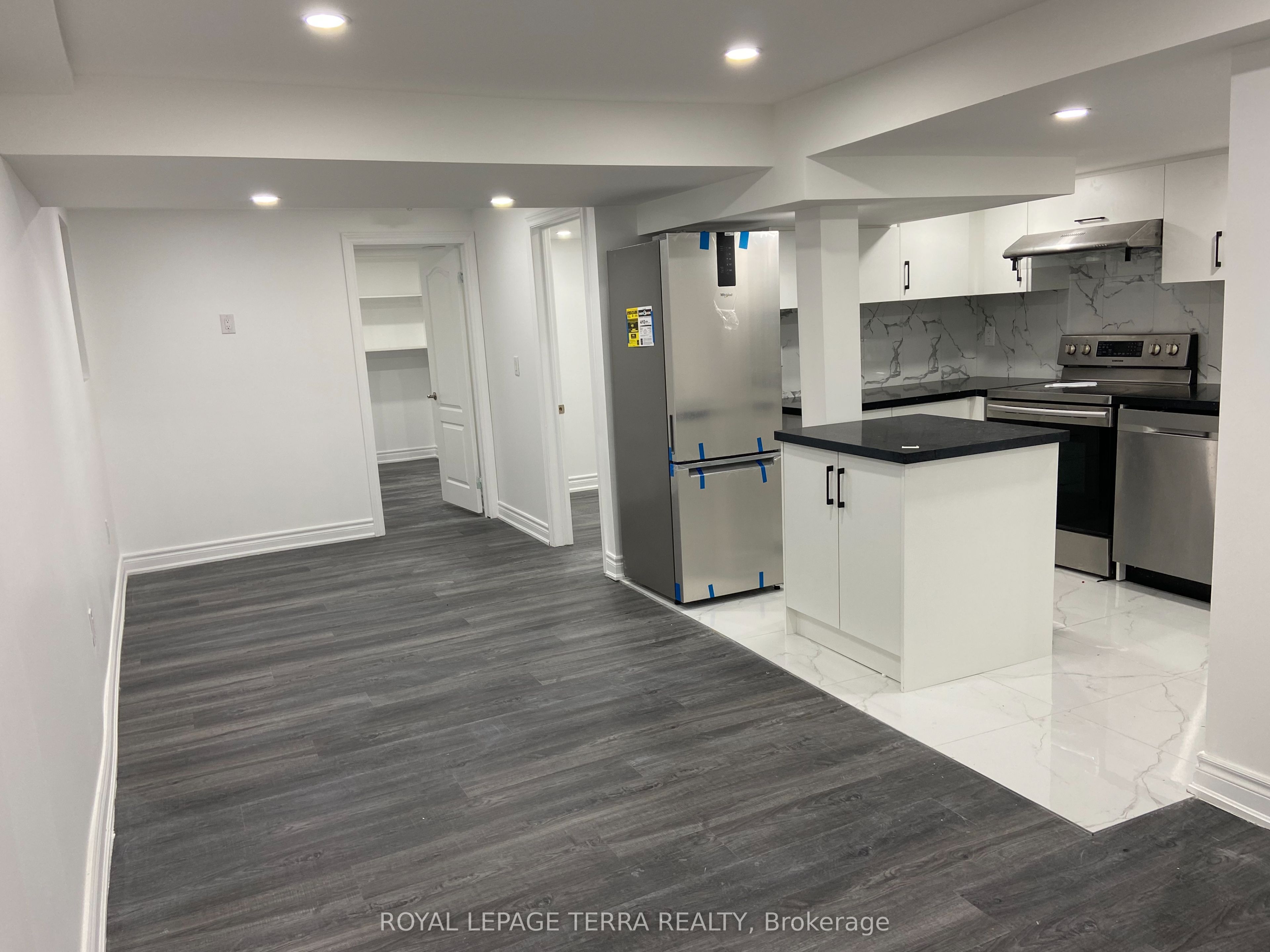 Basement-44 Howling Crescent, Ajax, ON, L1S 7N8 photo 3