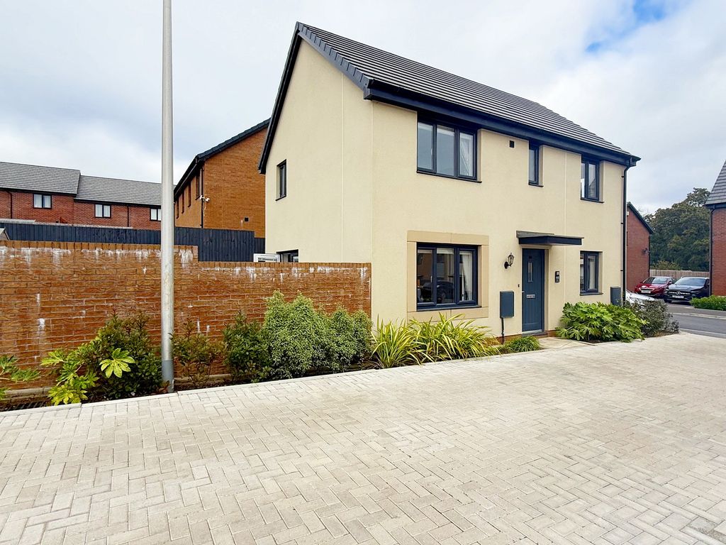 Additional image 31 of 3 bed detached house for saleGwern Gwynfael, Capel Llanilltern, Cardiff. CF5