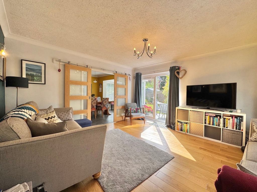 Additional image 8 of 3 bed detached house for saleFields Park Avenue, Newport NP20
